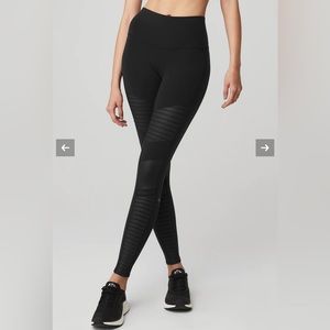 Alo yoga black moto legging sz M
